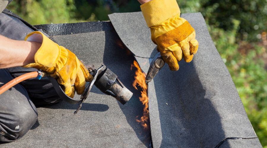 Professional residential roofers in Liverpool, IL